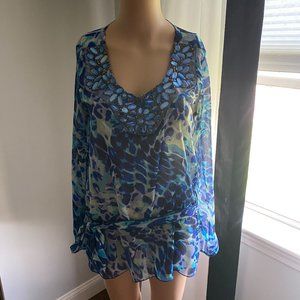 Beaded Cache Top